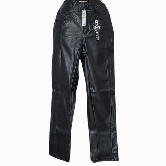 NWT BLACK DOLLHOUSE FAUX LEATHER JEAN-STYLE PANTS SIZE 6 - Picture 1 of 4